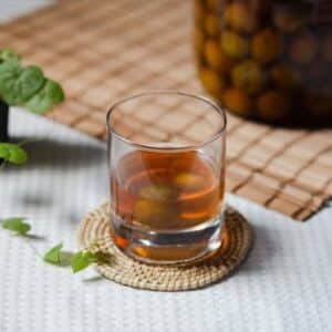 SHUTTERSTOCK 1682672719 COPY - Umeshuthai 梅酒タイ ร้านขายเหล้าบ๊วย และเหล้าผลไม้