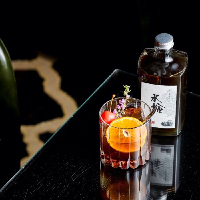 THE JAPANESE LIQUEUR MIZUNARA LIQUEUR